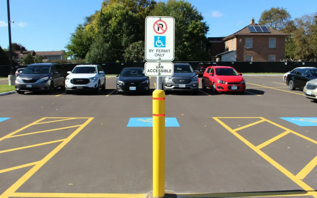 Parking & Accessibility​