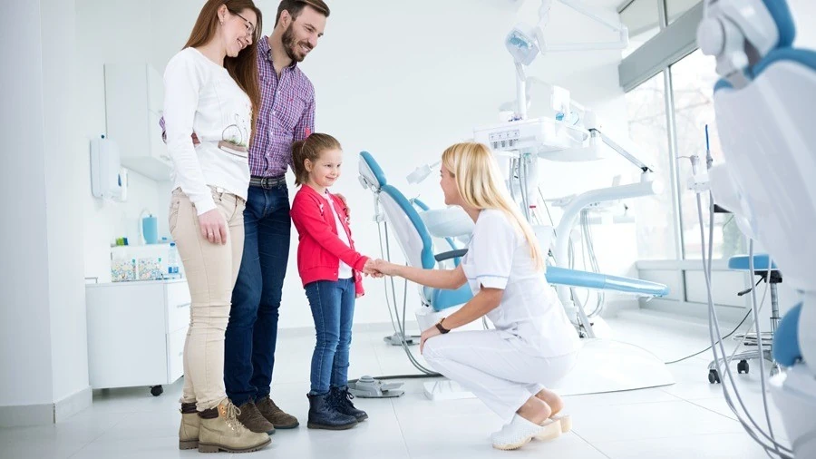 family and children-friendly dental clinics​