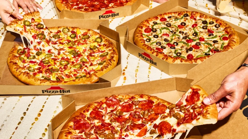 pizza hut at our tampines hub​