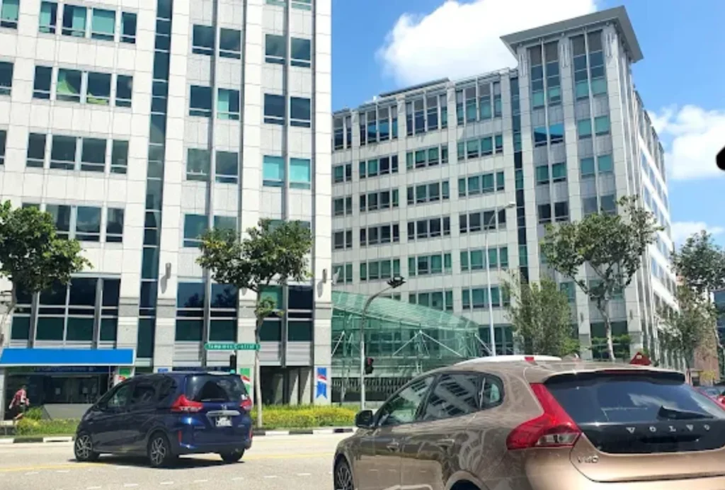 where tampines plaza sits in tampines central