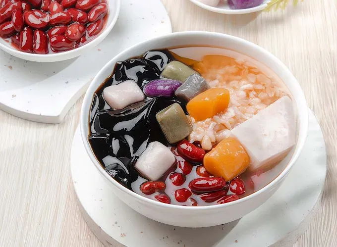 mall-based dessert options in tampines​