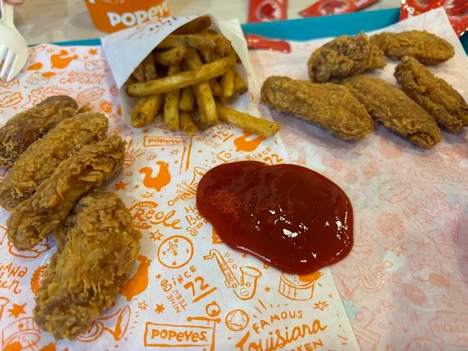 Menu Highlights and Signature Dishes at Tampines Mall